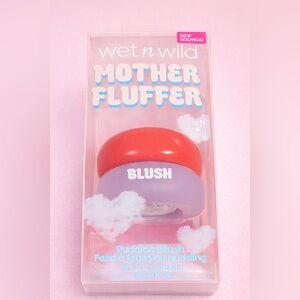 NEW Wet n Wild Mother Fluffer Cloud Blush Berry Chill NEW - Vegan & Cruelty Free